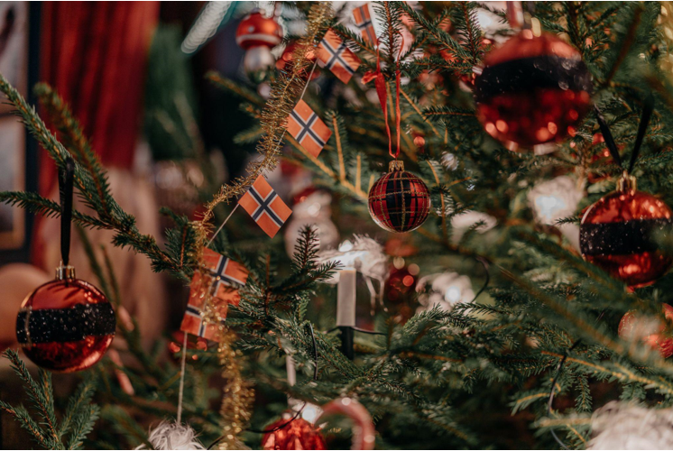 A Barn Wedding in Naples: The Perfect Christmas